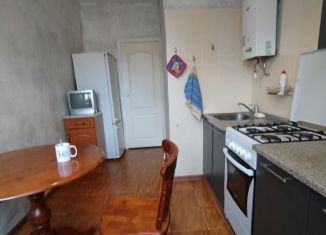 Аренда двухкомнатной квартиры, 47 м2, Дубна, улица Блохинцева, 11