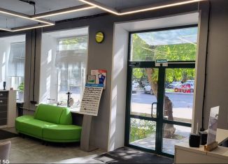 Сдача в аренду торговой площади, 217.4 м2, Челябинская область, улица Сони Кривой, 38