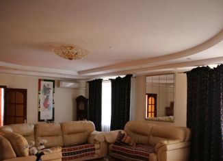 Продажа четырехкомнатной квартиры, 180 м2, Старый Оскол, микрорайон Восточный, 49