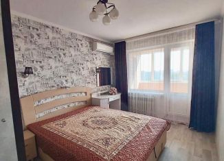 Сдается трехкомнатная квартира, 69 м2, Татарстан, улица Маршала Чуйкова, 33