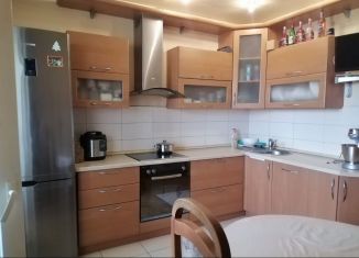 Трехкомнатная квартира на продажу, 100 м2, Старый Оскол, микрорайон Степной, 15