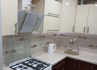 Продаю 3-комнатную квартиру, 60 м2, Зеленодольск, улица Ленина, 20