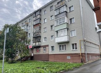 Продается 2-ком. квартира, 43 м2, Киров, улица Свободы, 61А