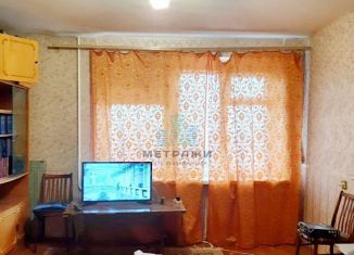 Продаю 2-ком. квартиру, 43 м2, Калужская область, Московская улица, 293