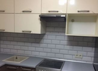 Сдам однокомнатную квартиру, 40 м2, Ярославль, улица Строителей, 16к3