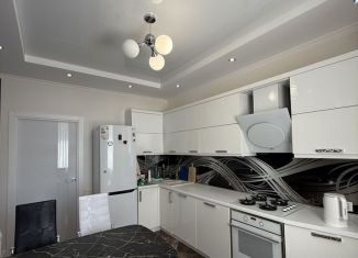 Продам двухкомнатную квартиру, 62 м2, Ставрополь, улица Доваторцев, 37/8