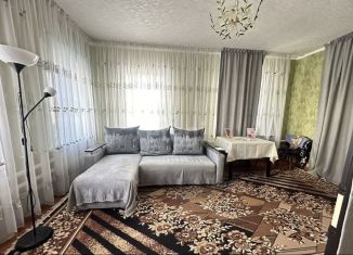 Продаю 3-комнатную квартиру, 70 м2, Новый Оскол, улица 1 Мая, 12