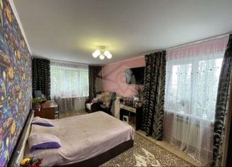 Трехкомнатная квартира на продажу, 61.5 м2, Старый Оскол, микрорайон Весенний, 4