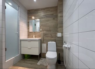 Продам 1-ком. квартиру, 38 м2, Смоленск, Киевское шоссе, 58