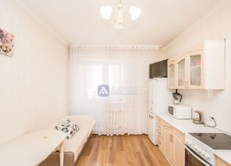 Продаю 1-ком. квартиру, 42.2 м2, Тюмень, улица Михаила Сперанского, 17