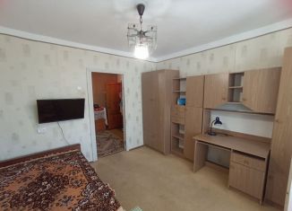 Продается двухкомнатная квартира, 53 м2, Феодосия, улица Гарнаева, 73А