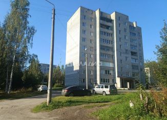 Продам 3-ком. квартиру, 63.7 м2, Сегежа, проезд Бумажников, 10А