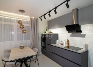 Продажа 2-ком. квартиры, 72.7 м2, Тюмень, улица Ю.-Р.Г. Эрвье, 38, ЖК Европейский Берег