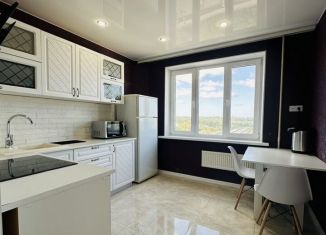 Продаю 1-комнатную квартиру, 40.7 м2, Киров, Заводская улица, 4