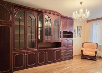 Продаю 2-комнатную квартиру, 70 м2, Краснодар, улица имени 40-летия Победы, микрорайон ЗИП