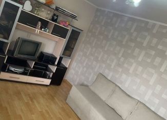 Продам двухкомнатную квартиру, 40 м2, Лениногорск, проспект 50 лет Победы, 11