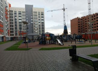 Сдаю в аренду однокомнатную квартиру, 41 м2, Нефтекамск, улица Ленина, 86