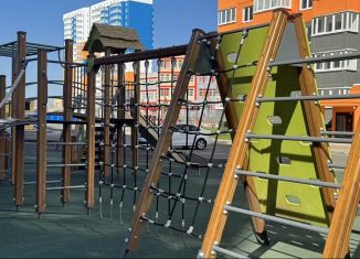 Продаю 1-ком. квартиру, 37.4 м2, Ростов-на-Дону, улица Дмитрия Петрова, 7, ЖК Суворовский