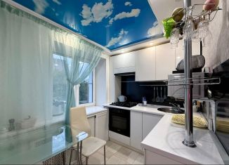 Продажа трехкомнатной квартиры, 51.9 м2, Киров, улица Чапаева, 50