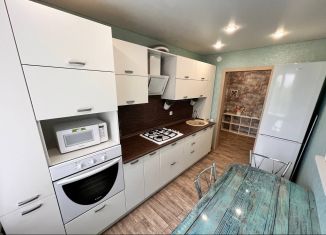 Продам 2-ком. квартиру, 49.8 м2, Бузулук, 3-й микрорайон, 6