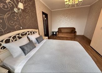 Однокомнатная квартира в аренду, 42 м2, Москва, Весенняя улица, 5