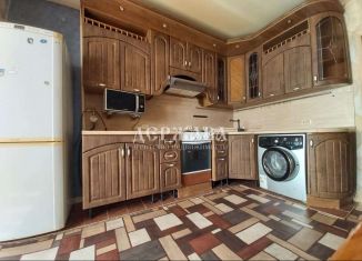 Сдача в аренду 2-ком. квартиры, 60 м2, Старый Оскол, квартал Старая Мельница, 7