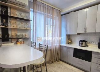 Продается 3-ком. квартира, 80 м2, поселок Дубовое, Лунная улица, 4В