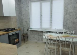 Продаю 2-комнатную квартиру, 53 м2, Брянск, улица Гоголя, 10