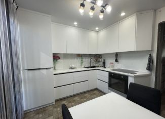 1-комнатная квартира на продажу, 41 м2, Тюмень, Интернациональная улица, 199