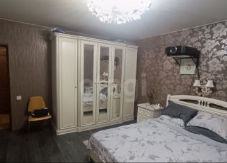 Продаю 2-комнатную квартиру, 76 м2, Балашов, улица Пушкина, 40