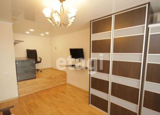 Сдам в аренду однокомнатную квартиру, 36 м2, Тюмень, улица Александра Матросова, 1