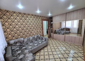 Сдается в аренду 2-комнатная квартира, 45 м2, Тюмень, Советская улица, 124