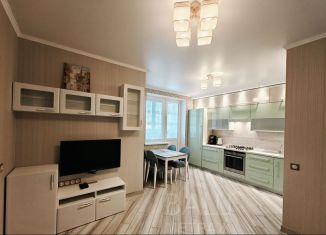 Двухкомнатная квартира в аренду, 65 м2, Калининград, улица Мира, 7Б