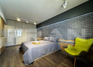 Сдам 1-ком. квартиру, 60 м2, Санкт-Петербург, улица Маршала Тухачевского, 25, улица Маршала Тухачевского