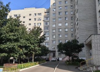 Продается трехкомнатная квартира, 61 м2, Курск, Союзная улица, 18