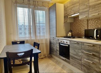 Сдам 2-ком. квартиру, 56 м2, Ростов-на-Дону, улица Добровольского, 28