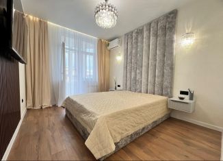 Продаю 2-ком. квартиру, 68 м2, Ставрополь, улица Матрены Наздрачевой, 3