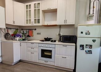 Продается 2-ком. квартира, 50 м2, посёлок городского типа Яблоновский, улица Гагарина, 159/1