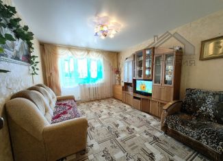 Продажа 2-ком. квартиры, 55 м2, Казань, улица Симонова, 6