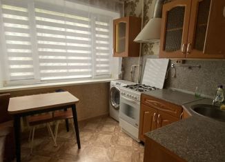 Сдается в аренду 1-комнатная квартира, 36 м2, Подольск, улица Свердлова, 54