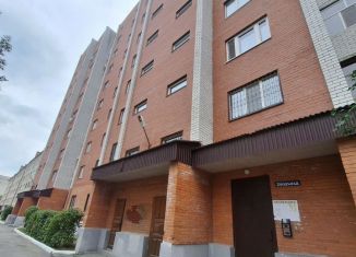 Сдается 2-комнатная квартира, 65 м2, Тюмень, улица 50 лет Октября, 62А/1