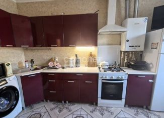 Продается двухкомнатная квартира, 62.9 м2, Горячий Ключ, улица Кучерявого, 48