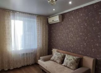 Сдаю в аренду двухкомнатную квартиру, 48 м2, Татарстан, Окольная улица, 3