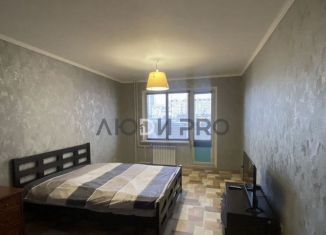 Сдается 2-комнатная квартира, 60 м2, Саратов, улица имени С.Ф. Тархова, 43