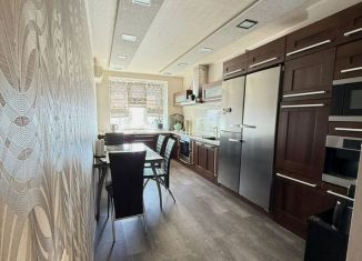 Трехкомнатная квартира на продажу, 94.8 м2, Ростов-на-Дону, Красноармейская улица, 13/95