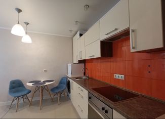 Продам 2-комнатную квартиру, 34.7 м2, Калининград, Земельная улица, 6