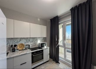 Сдаю в аренду 1-ком. квартиру, 35 м2, Татарстан, улица Братьев Батталовых, 27к2