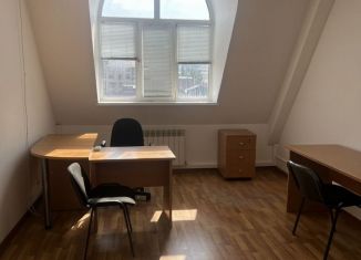 Сдам офис, 20 м2, Махачкала, улица Дахадаева, 47