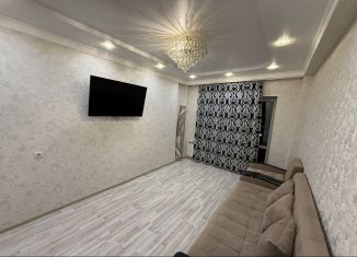 Сдаю в аренду однокомнатную квартиру, 42 м2, Грозный, улица Лескова, 2А