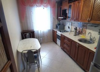 Сдача в аренду четырехкомнатной квартиры, 95 м2, Татарстан, улица Четаева, 25